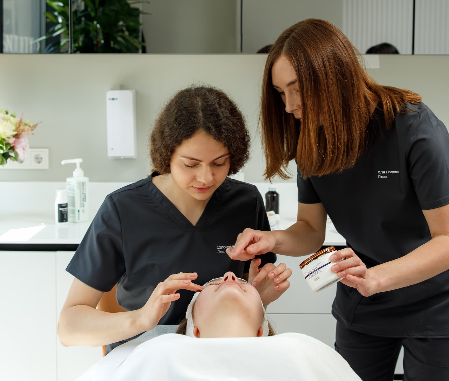 Медсестра, помічник лікаря (робота у Львові)