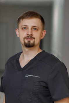 Володимир Боровець, лікар-хірург центру IDERMIC