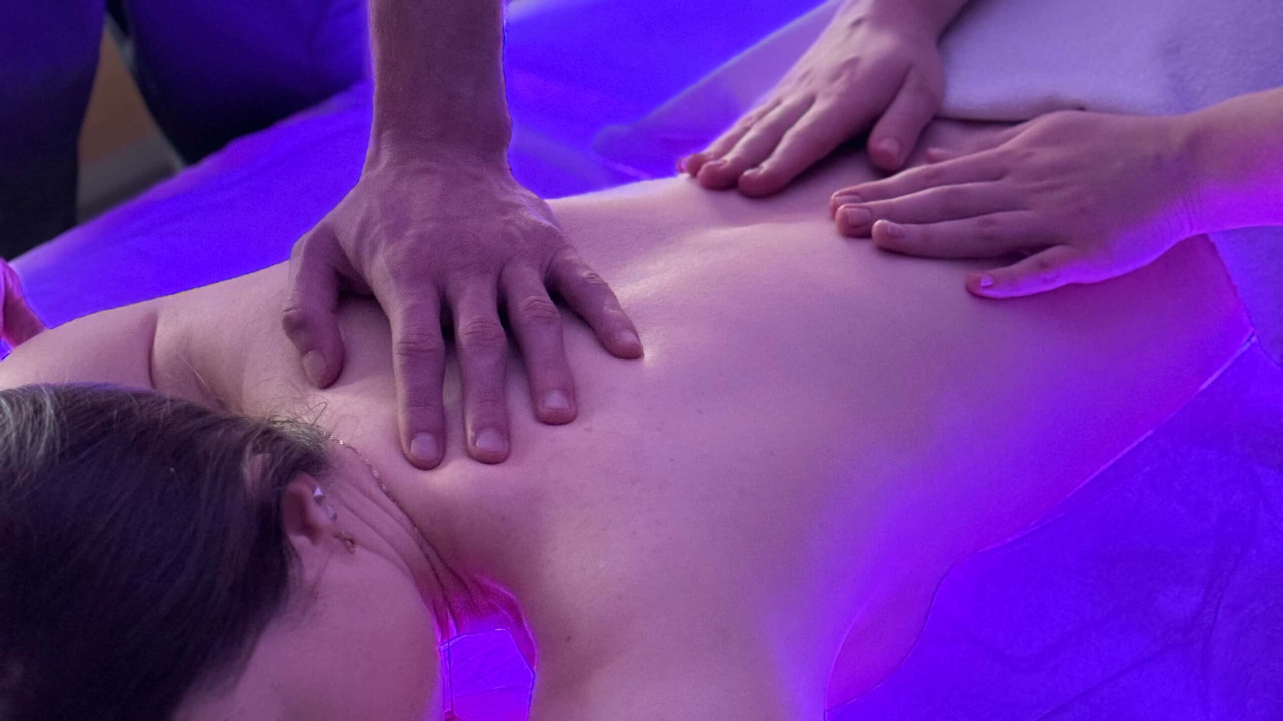 Масаж в 4 руки